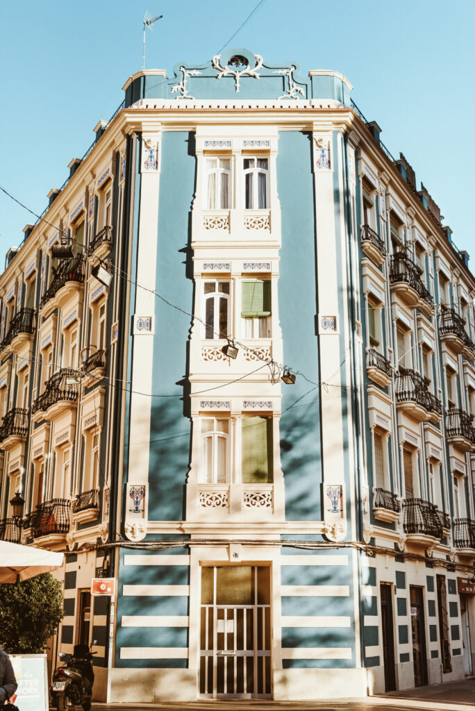 Más allá de Malasaña: los barrios más molones de España